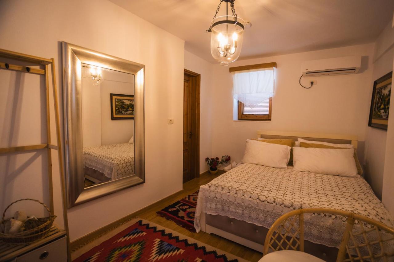 Villa Porta Qeparo Eksteriør billede