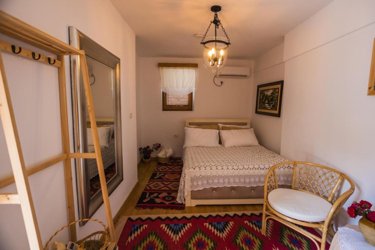 Villa Porta Qeparo Eksteriør billede